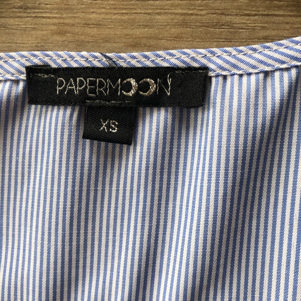 PaperMoon XS Button Blouse - Picture 2 of 4